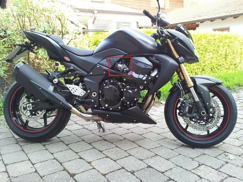 Kawasaki_z750r_bj2012.jpg