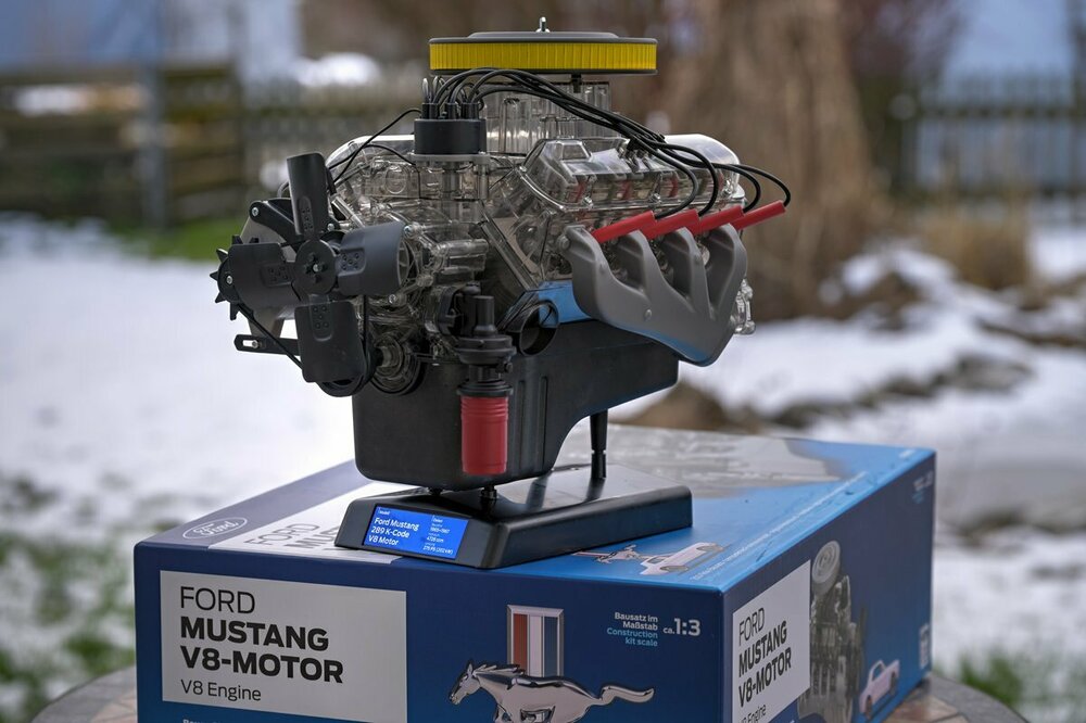 V8-Motor-01.thumb.jpg.6b7a9ce9d5559d50570b0c1330d59bba.jpg