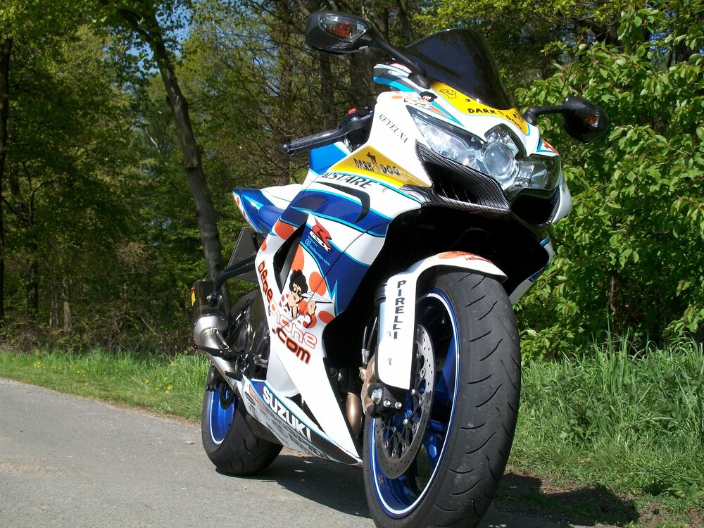 GSX-R 750 Alstare 1.jpg